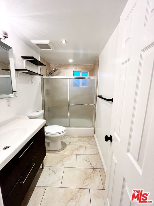 Building Photo - 14744 Magnolia Blvd