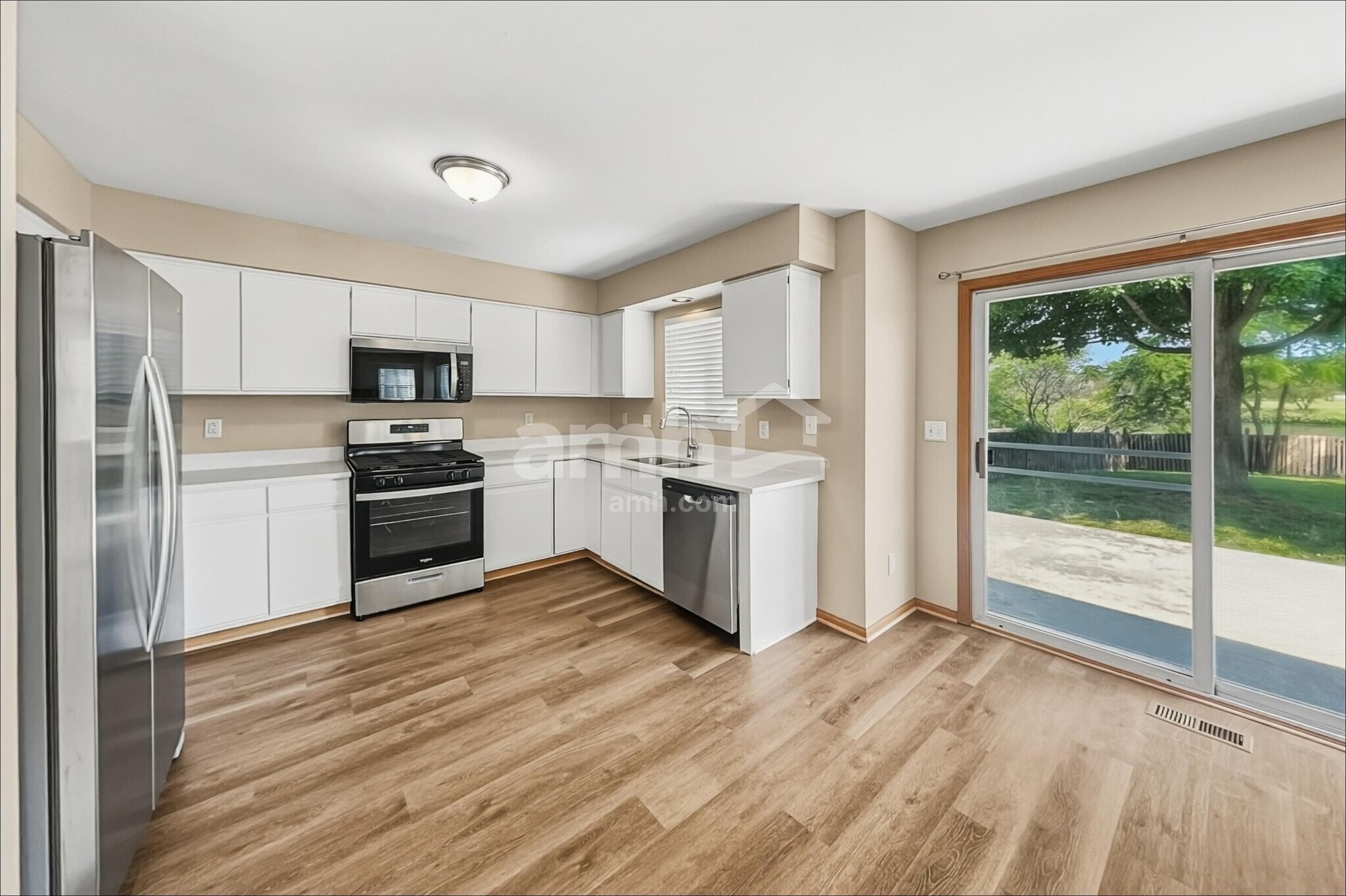 Building Photo - 14233 S Hillsdale Ct