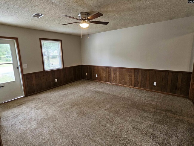 Building Photo - 3904 Persimmon St