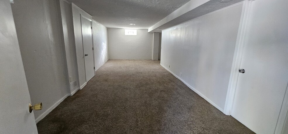Building Photo - 4016 North 92nd Circle