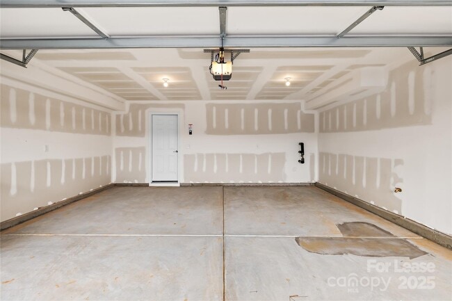 Building Photo - 3240 Stelfox St