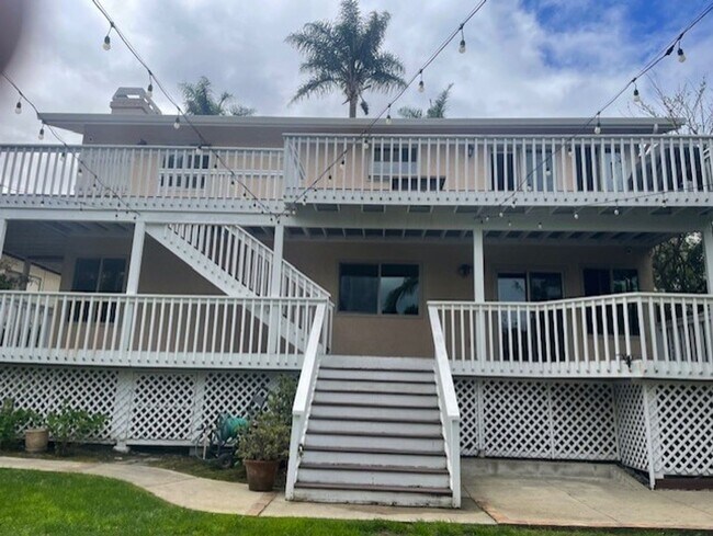 Building Photo - Charming 3 Bedroom 2.5 Bath home in Pismo Heights