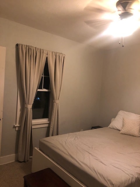 Bedroom - 2701 E Saginaw St