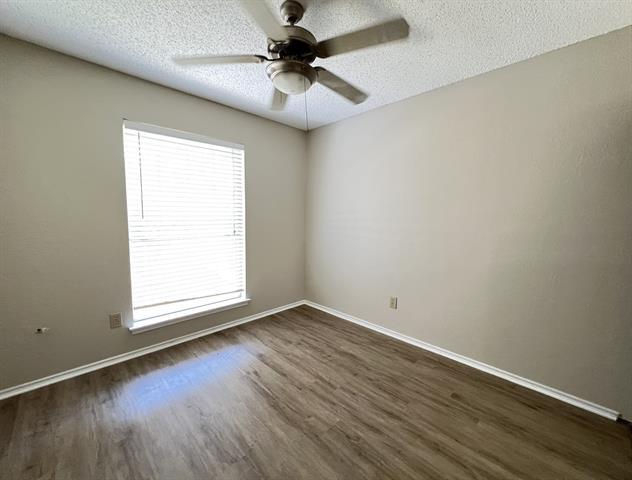 Building Photo - 5013 Hearthcrest Dr
