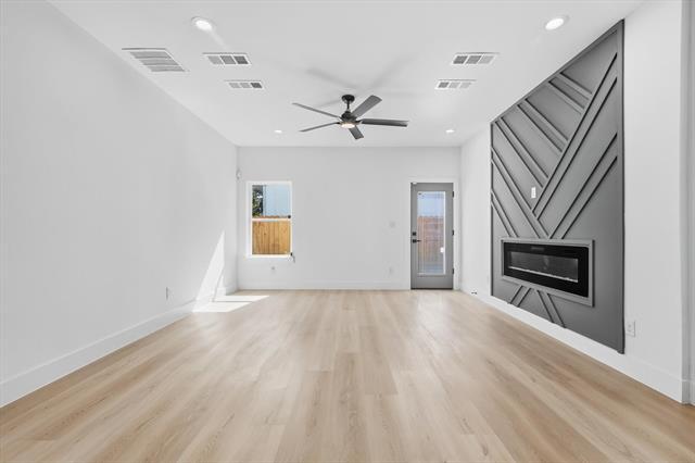 Building Photo - 2532 Lowery St