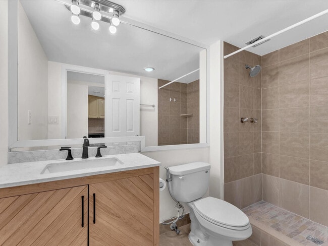 Building Photo - 6901 Environ Blvd