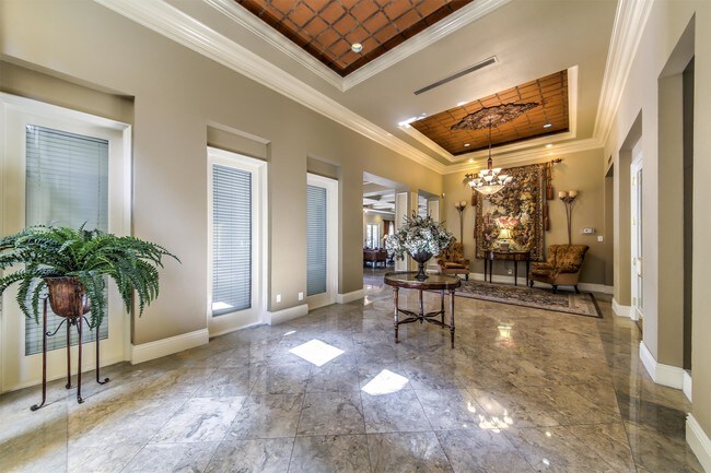 Building Photo - 230 E Flamingo Rd