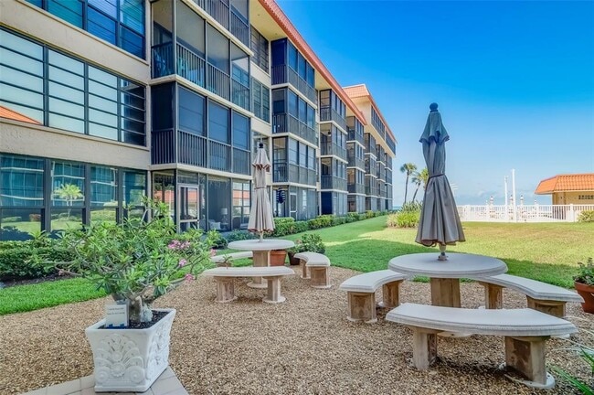 Building Photo - 17580 Gulf Blvd