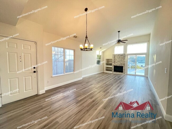 Building Photo - Available August 1st   Waterview Large Bal...