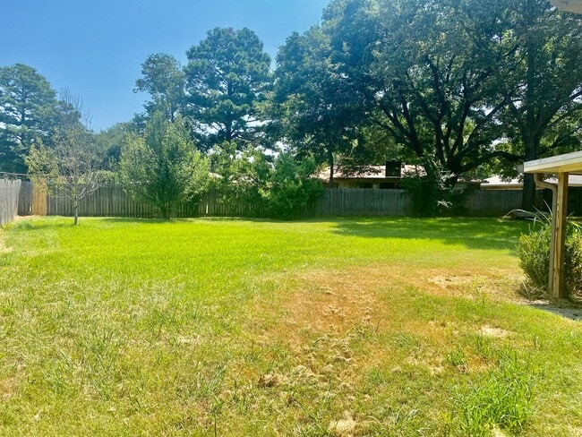 Building Photo - Haughton LA Dogwood Park Subdvn Home for Lease | $1,600/mo | 3 br 2 ba