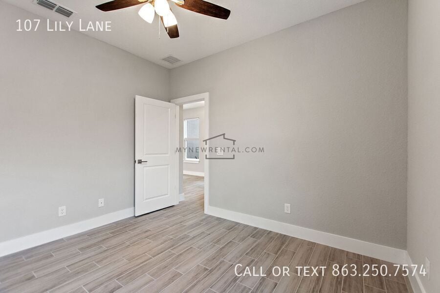 Building Photo - 107 Lily Ln