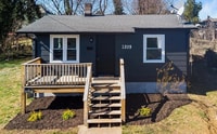 Building Photo - 2 Bedroom 1 Bath Available to Rent for $79...
