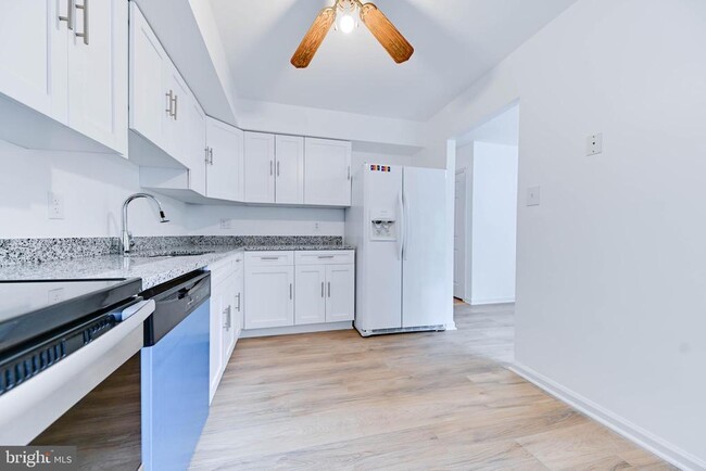 Building Photo - 3514 Lowlen Ct