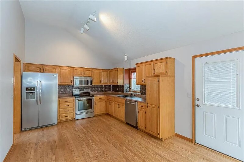 Building Photo - 1305 NE 105th Terrace