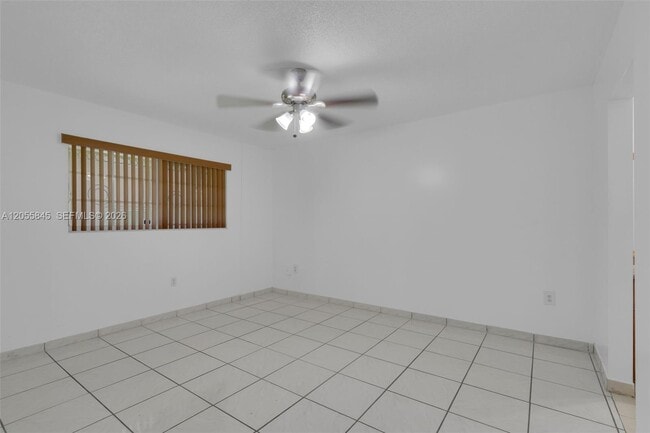 Building Photo - 8851 NW 119th St