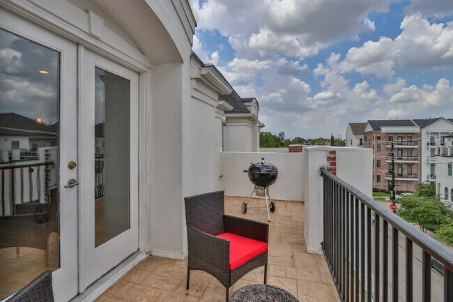 Building Photo - 4114 Driscoll St