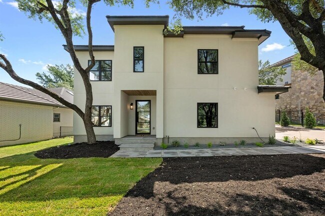 Building Photo - 13 Autumn Oaks Dr