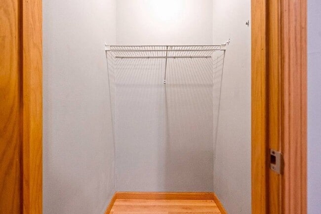 Building Photo - 5848 S Prairie Ave