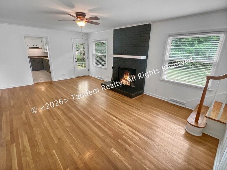 Building Photo - 406 Ritchie Dr