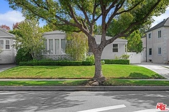 Building Photo - 2036 Hillsboro Ave