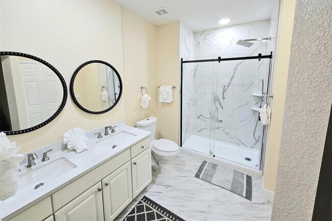 Building Photo - 2954 Lucayan Harbour Cir