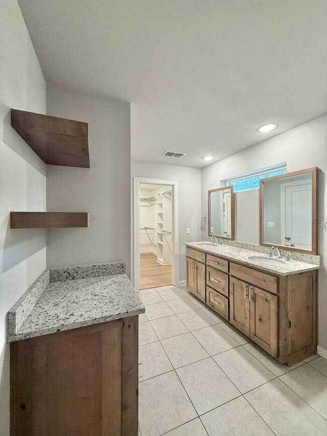 Building Photo - Coming Soon: Charming 1-Story 4 Bedroom Home with Modern Comforts!