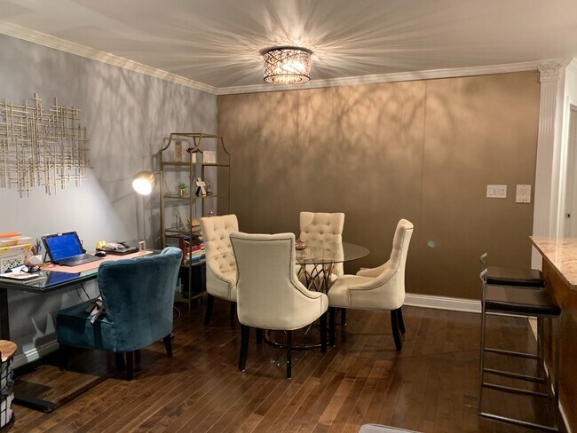 Building Photo - 111-26 66th Ave