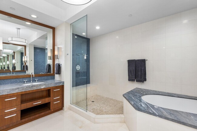 Building Photo - 1000 S Ocean Blvd