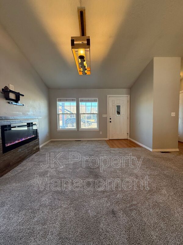 Building Photo - 716 49th St N