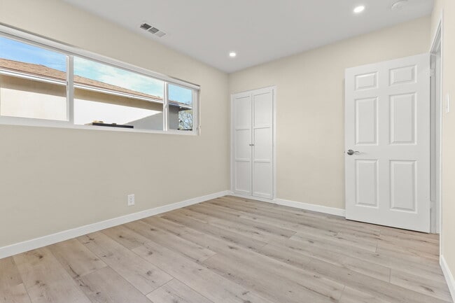 Building Photo - 6535 Ben Ave