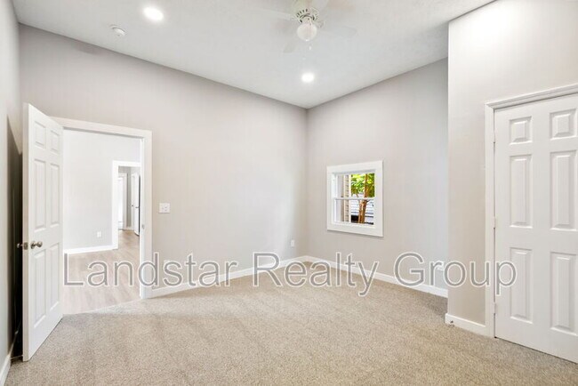 Building Photo - 4013 S 2nd St