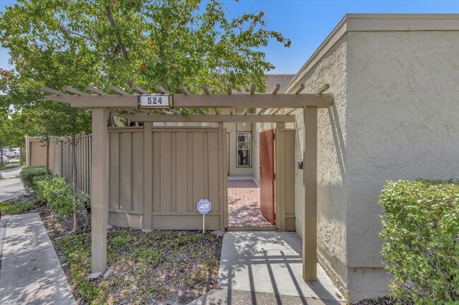 Building Photo - Sunnyvale Gem with Sleek Finishes & Though...