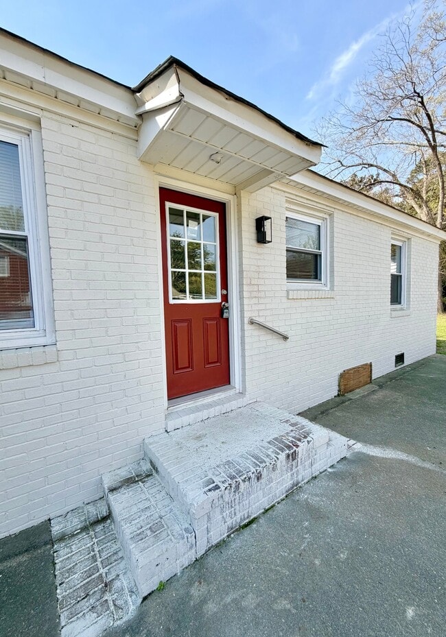 Building Photo - 1304 Rhem St