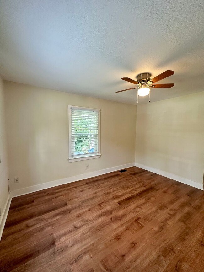 Building Photo - Pre-Leasing Now for the Fall Semester 2026