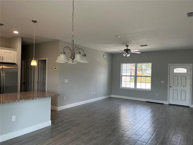 Building Photo - 409 Danube Dr