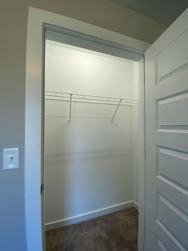 Building Photo - Gorgeous Home for Rent in Talladega, AL! A...