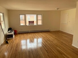 Building Photo - 119 Jackson Ave