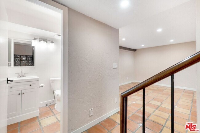 Building Photo - 13214 Fiji Way