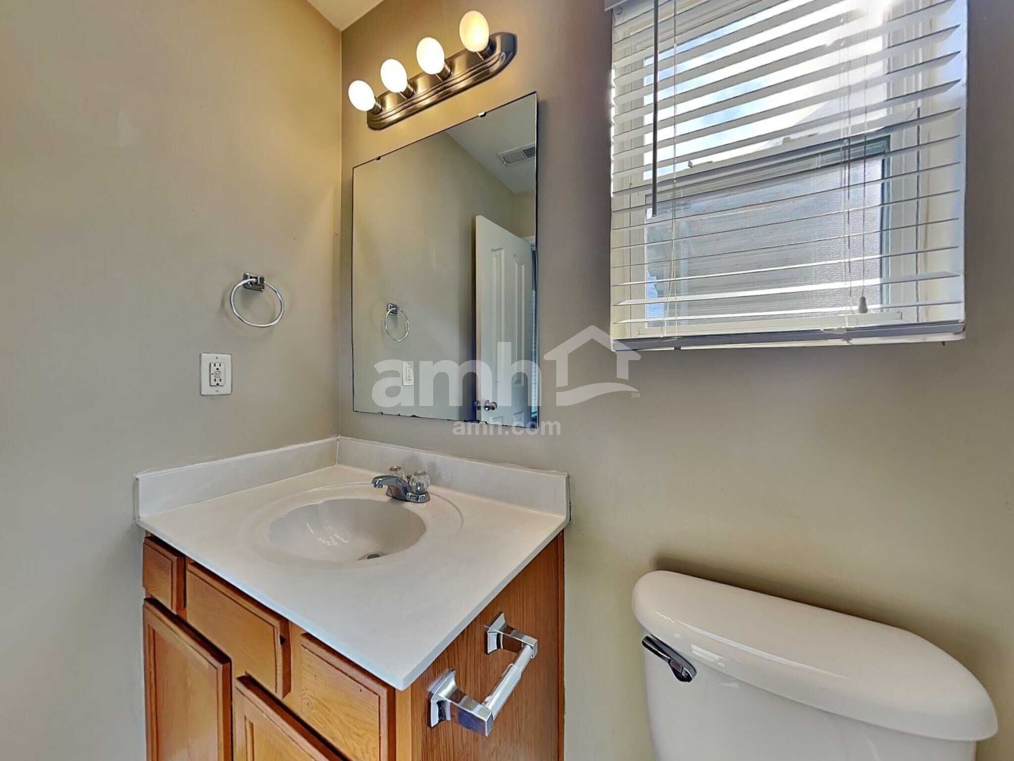 Building Photo - 5432 Wyalong Dr