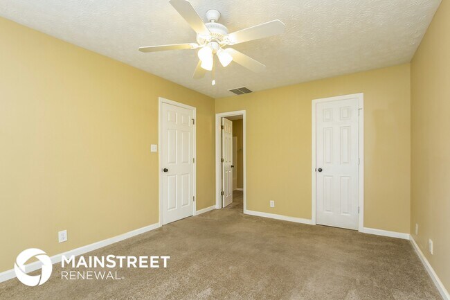 Building Photo - 5559 Princeton Oaks Ln