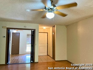 Building Photo - 5959 Oak Run St