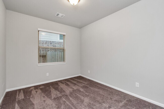 Building Photo - 4406 Low Meadow Ln