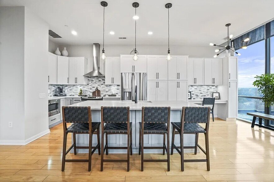 Kitchen - 300 W Spring St