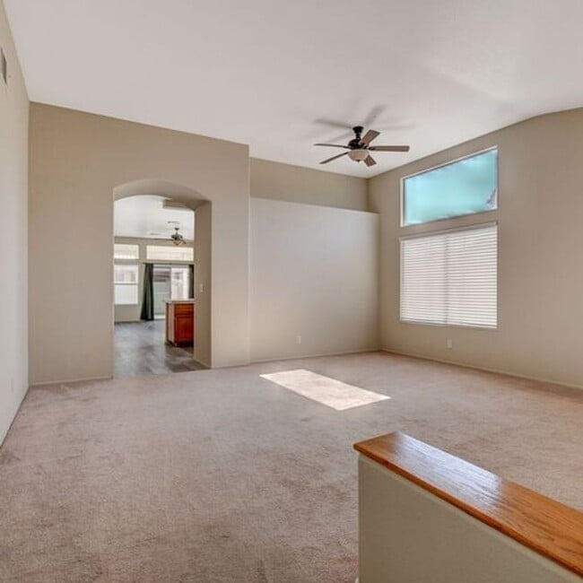 Building Photo - Single story home. NO HOA!