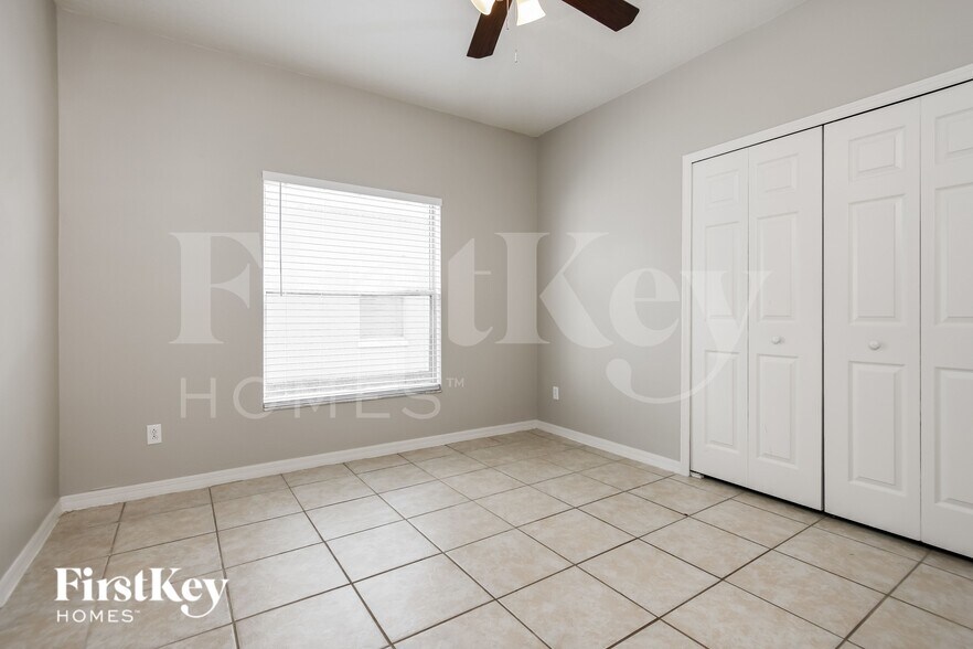 Building Photo - 288 Magical Way