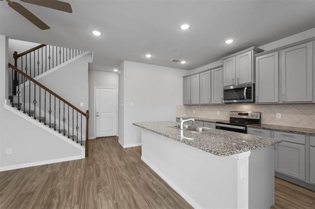 Building Photo - 2813 Appaloosa Ln