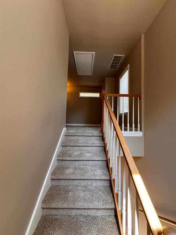 Building Photo - 201 W 33rd St