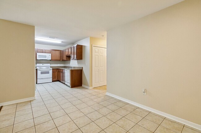 Building Photo - 103 Covington Meadow Cir