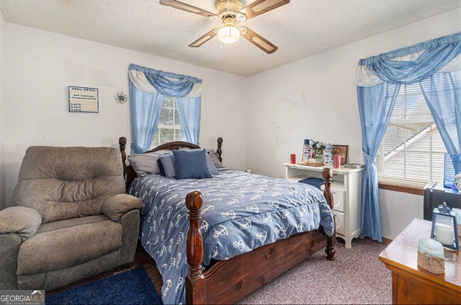 Building Photo - 1913 Amberwood Ct