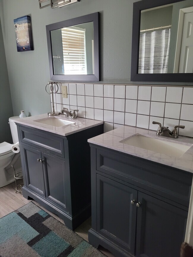 Building Photo - 4105 Bill Owens Pkwy